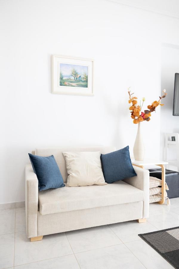 Seaside Penthouse In Kalamata Eksteriør billede