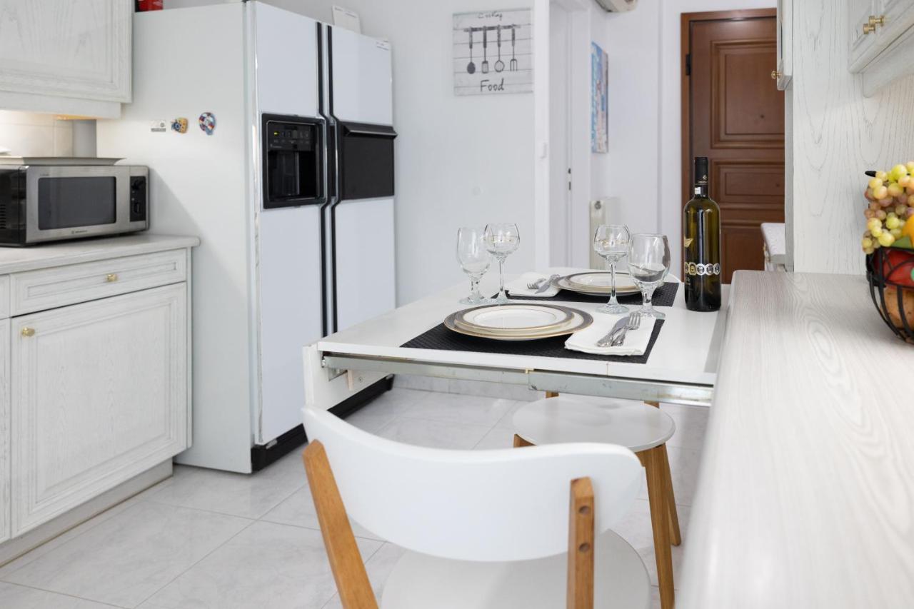 Seaside Penthouse In Kalamata Eksteriør billede
